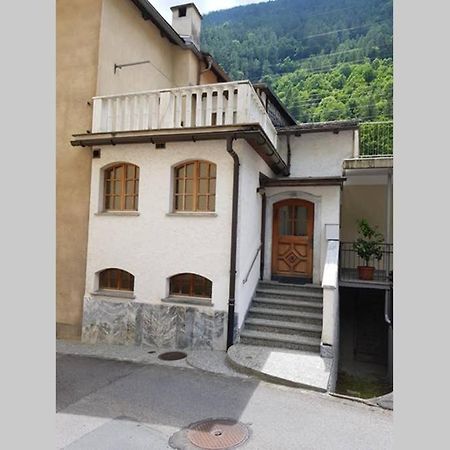 Bezauberndes Haus Fuer Erholsame Ferien Im Puschlav Villa Campascio Exterior foto
