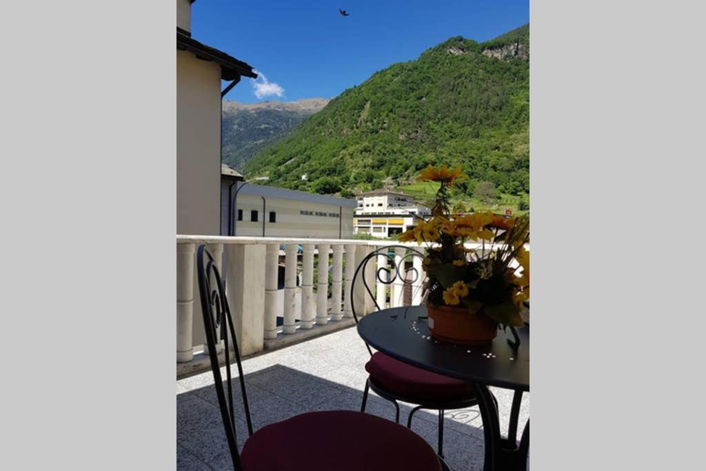 Bezauberndes Haus Fuer Erholsame Ferien Im Puschlav Villa Campascio Exterior foto