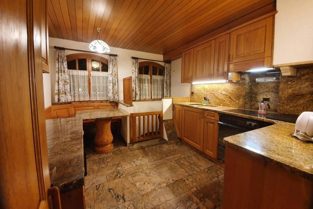 Bezauberndes Haus Fuer Erholsame Ferien Im Puschlav Villa Campascio Exterior foto
